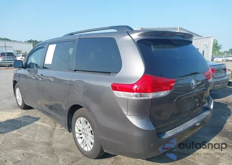 2013 Toyota Sienna Xle V6 8 Passenger из США, поврежденный, VIN 5TDYK3DC4DS337177